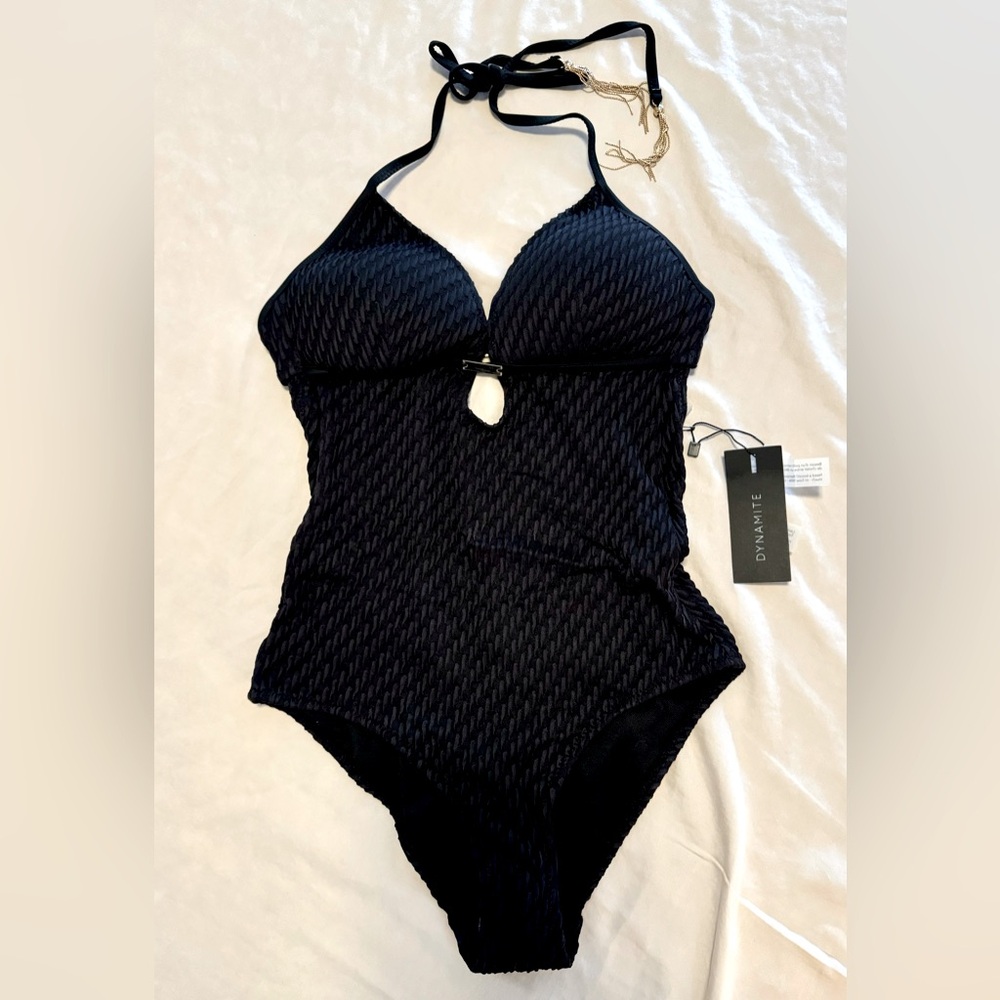 Dynamite one-piece